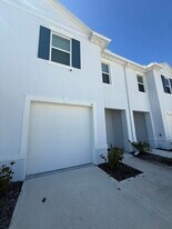 111 Maya Wy in Daytona Beach, FL - Building Photo