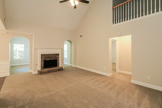 11834 Fairway Overlook in Fayetteville, GA - Building Photo - Building Photo