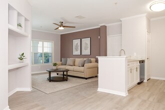 3555 Conroy Rd in Orlando, FL - Building Photo - Building Photo