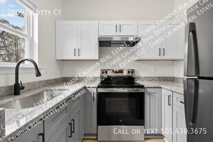 2009 Scotty Ct in Little Rock, AR - Building Photo