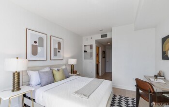 338 Main St in San Francisco, CA - Foto de edificio - Building Photo