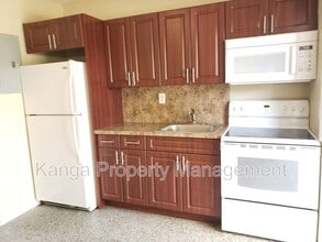 3712 Henry Ave in West Palm Beach, FL - Building Photo - Building Photo