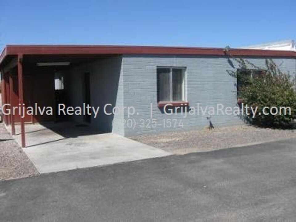 5837 E 24th St in Tucson, AZ - Building Photo