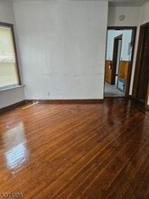 11 S Valley Rd in West Orange, NJ - Building Photo - Building Photo