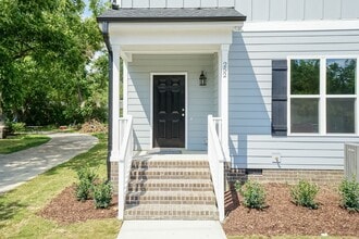 248 W Vance St in Zebulon, NC - Building Photo - Building Photo