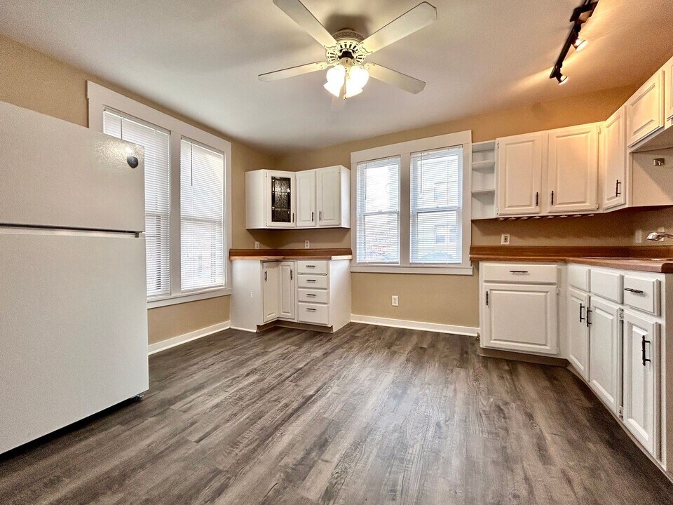 305 Charles Ave SE in Grand Rapids, MI - Building Photo