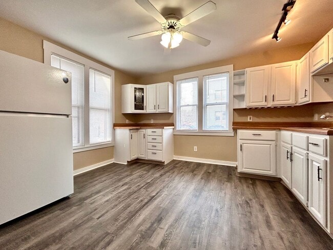 property at 305 Charles Ave SE