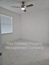 5146 Centennial Blvd in Lehigh Acres, FL - Foto de edificio - Building Photo