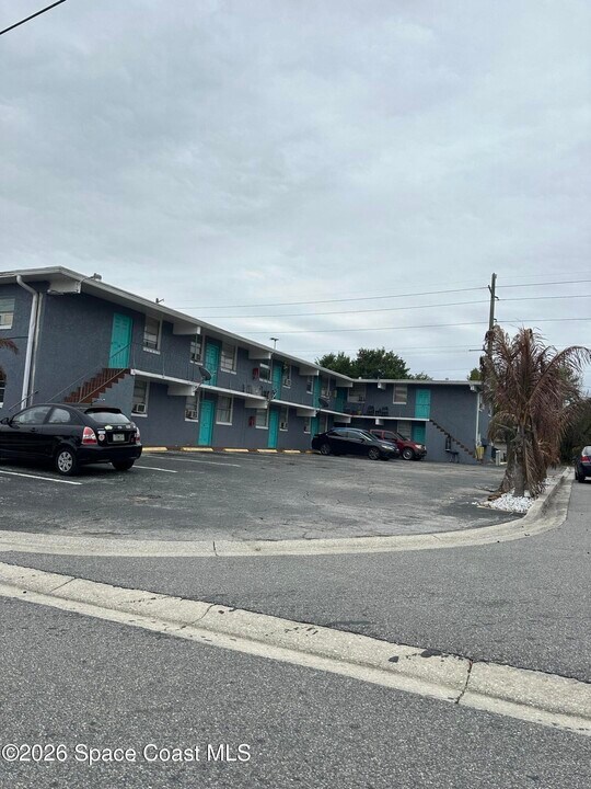 240 Stone St in Cocoa, FL - Building Photo