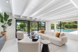 1516 Wagner Cir in West Palm Beach, FL - Building Photo - Building Photo