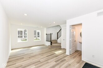 9325 Somerford Dr in Fishers, IN - Building Photo - Building Photo