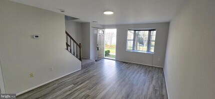 15 Asbury Way in Sterling, VA - Building Photo - Building Photo