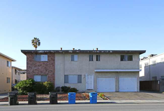 1656 Newhall St in Santa Clara, CA - Building Photo - Building Photo