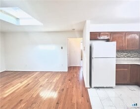 737 Cove Rd in Stamford, CT - Building Photo - Building Photo