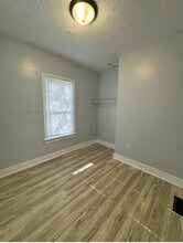 1036 Van Buren St in South Bend, IN - Building Photo - Building Photo