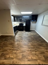 614 E McKee St, Unit 614 E McKee St Apt 5 in Greeneville, TN - Foto de edificio - Building Photo