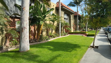 Garden Apartments in Glendale, CA - Building Photo - Other