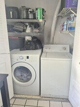 7320 NW 18th St in Margate, FL - Building Photo - Building Photo