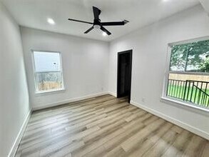 308 E 36th St in Houston, TX - Building Photo - Building Photo