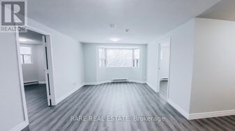 99 Bellevue Ave in Toronto, ON - Building Photo