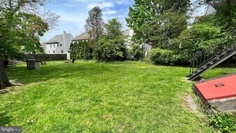 165 E Mt Pleasant Ave in Ambler, PA - Building Photo