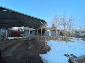 1114 Ashford Dr in Cheyenne, WY - Building Photo - Building Photo
