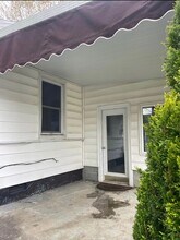 134 N 6th Ave in Paden City, WV - Building Photo - Building Photo