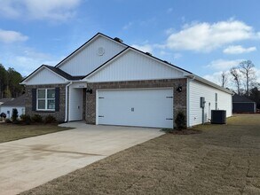 18546 Blockton Dr in Vance, AL - Building Photo - Building Photo