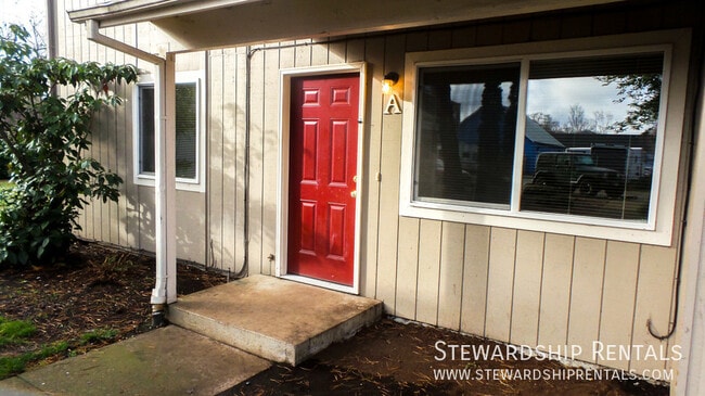 1170 Grant Alley in Eugene, OR - Building Photo - Building Photo