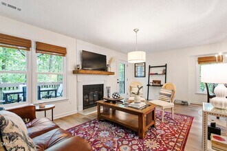 115 Inverness Ct, Unit 1-412 in Cary, NC - Building Photo - Building Photo