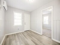 1308 Weiss St photo'