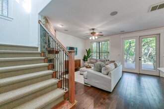 6917 Trimaran Cove in Jonestown, TX - Building Photo - Building Photo