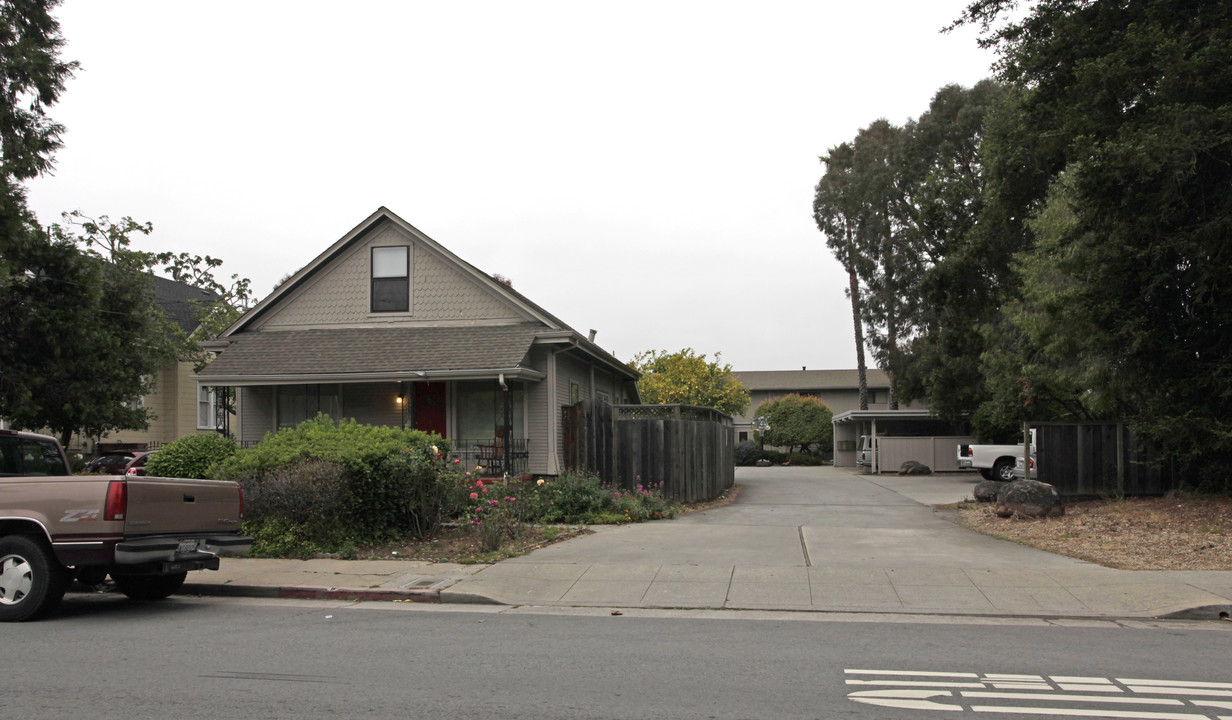 125-129 Market St in Santa Cruz, CA - Building Photo