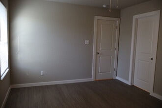 1328 Seals St in Alma, AR - Building Photo - Building Photo