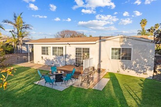 3460 Armstrong St in San Diego, CA - Building Photo - Building Photo