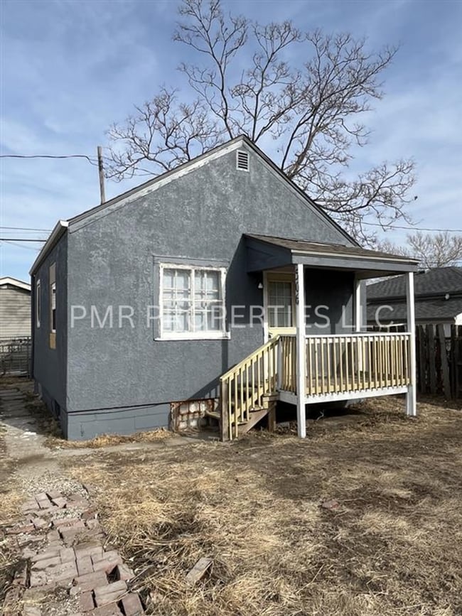 property at 1506 5th Ave