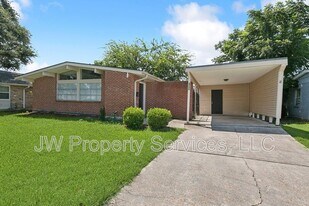 5700 Boutall St in Metairie, LA - Building Photo