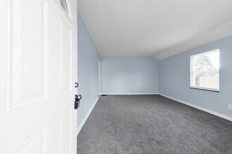 118 N Kellner Rd in Columbus, OH - Building Photo - Building Photo