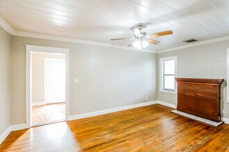 926 13th Ave N in Lake Worth Beach, FL - Building Photo - Building Photo