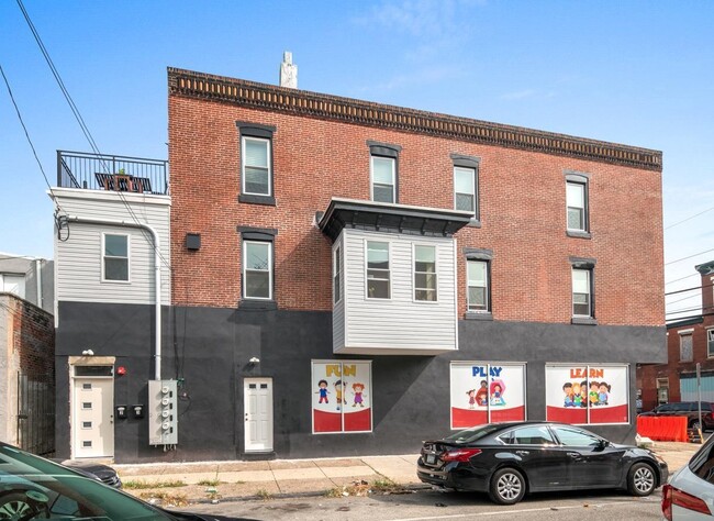 1648 S 16th St, Unit 2 in Philadelphia, PA - Building Photo - Building Photo