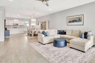 13390 Alton Rd in Palm Beach Gardens, FL - Building Photo - Building Photo