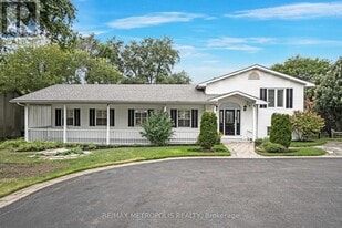 1872 Appleview Rd in Pickering, ON - Building Photo