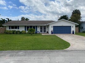 1050 NW 6th Terrace in Boca Raton, FL - Building Photo