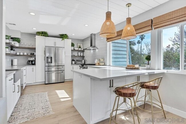 50 Montego Ct in Coronado, CA - Building Photo - Building Photo