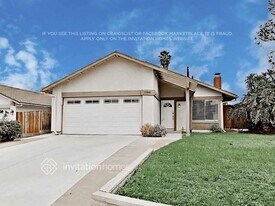 13481 Laurelhurst Rd in Moorpark, CA - Building Photo