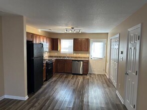 2203 Bower Ln SE in Cleveland, TN - Foto de edificio - Building Photo