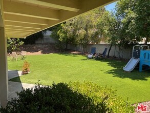 20542 Aetna St in Los Angeles, CA - Building Photo - Building Photo