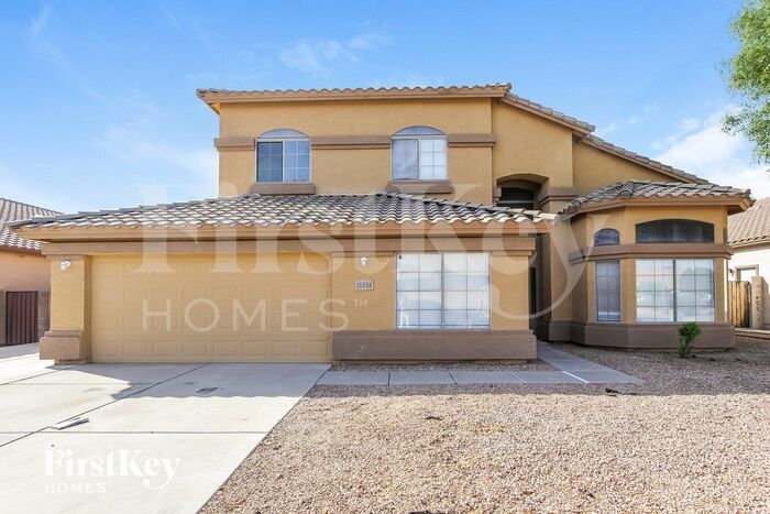 15954 N Naegel Dr in Surprise, AZ - Foto de edificio