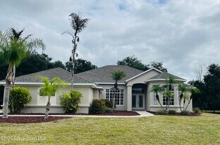 5810 Eagle Way in Merritt Island, FL - Building Photo
