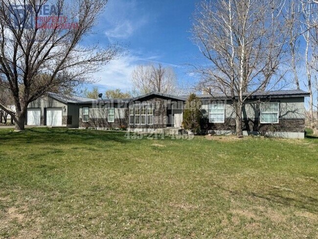 2292 S 500 W in Vernal, UT - Building Photo - Building Photo